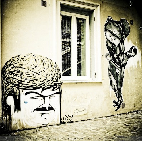 Design urbain dans une ruelle à Montmartre, Paris