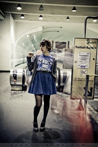 01 La sucette, Bambie dans le métro