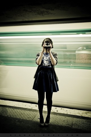 06 Flou Polaroid, Bambie dans le métro