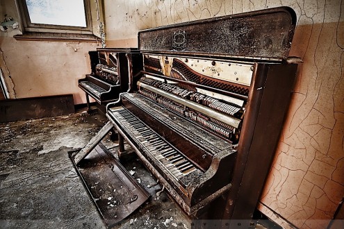 Negro Community Center - piano