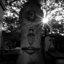 Tombe, cimetière du Père Lachaise, Paris