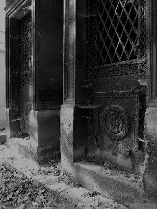 Tombe, cimetière du Père Lachaise, Paris