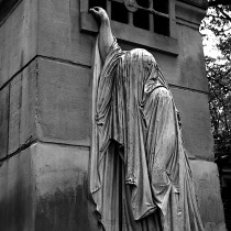 Tombeau, cimetière du Père Lachaise, Paris